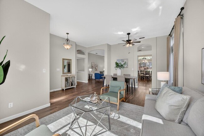 Building Photo - 2726 Genesee Dr