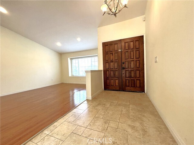 Building Photo - 904 Sky Meadow Pl