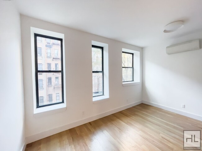 Building Photo - EAST 93 STREET / Upper East Side / Renovat...