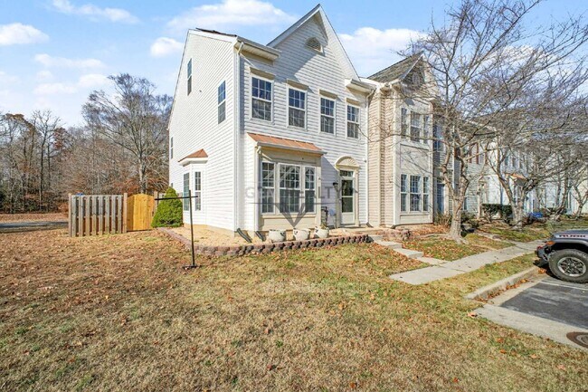 Building Photo - 5218 Drakes Ct