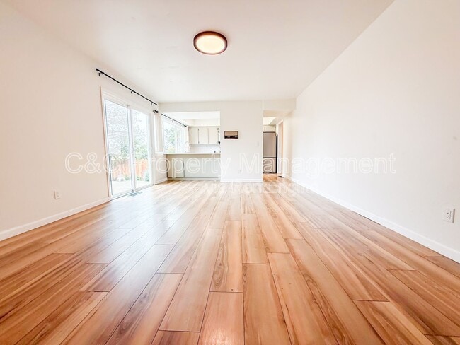 Building Photo - 9220 Canyon Oak Rd