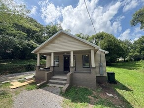 Building Photo - For Rent