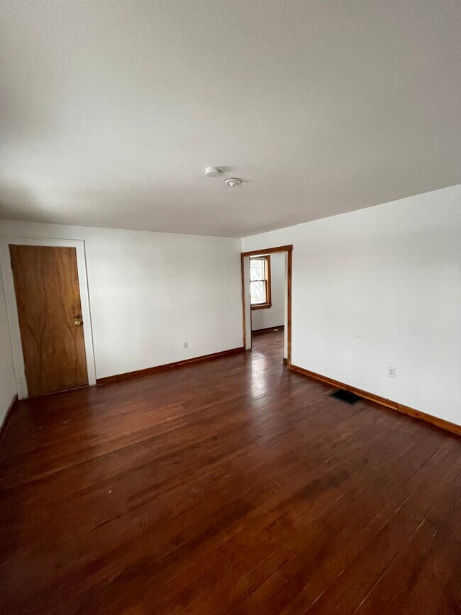 Building Photo - 119 N Wilbur Ave