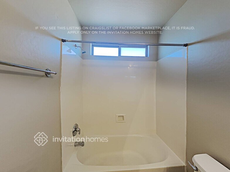 Building Photo - 7827 S Kelsie Dr