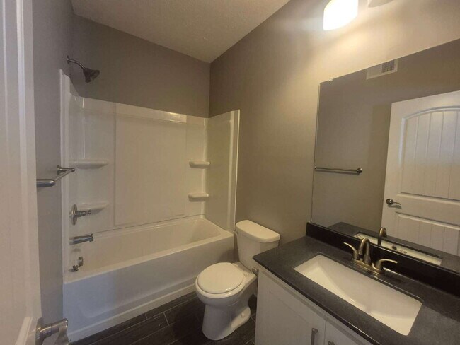 Building Photo - 1351 Freedom Dr
