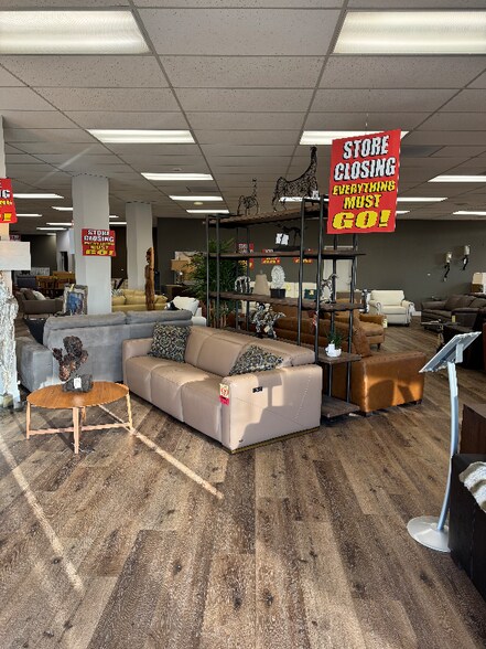 Building Photo - 22750 Hawthorne Blvd