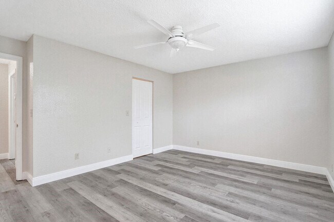 Building Photo - 12645 NW 8th Ct