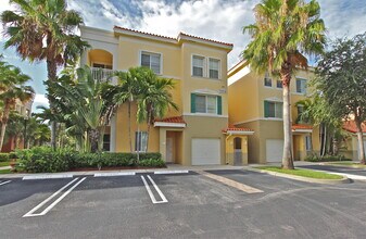 Building Photo - 11014 Legacy Dr