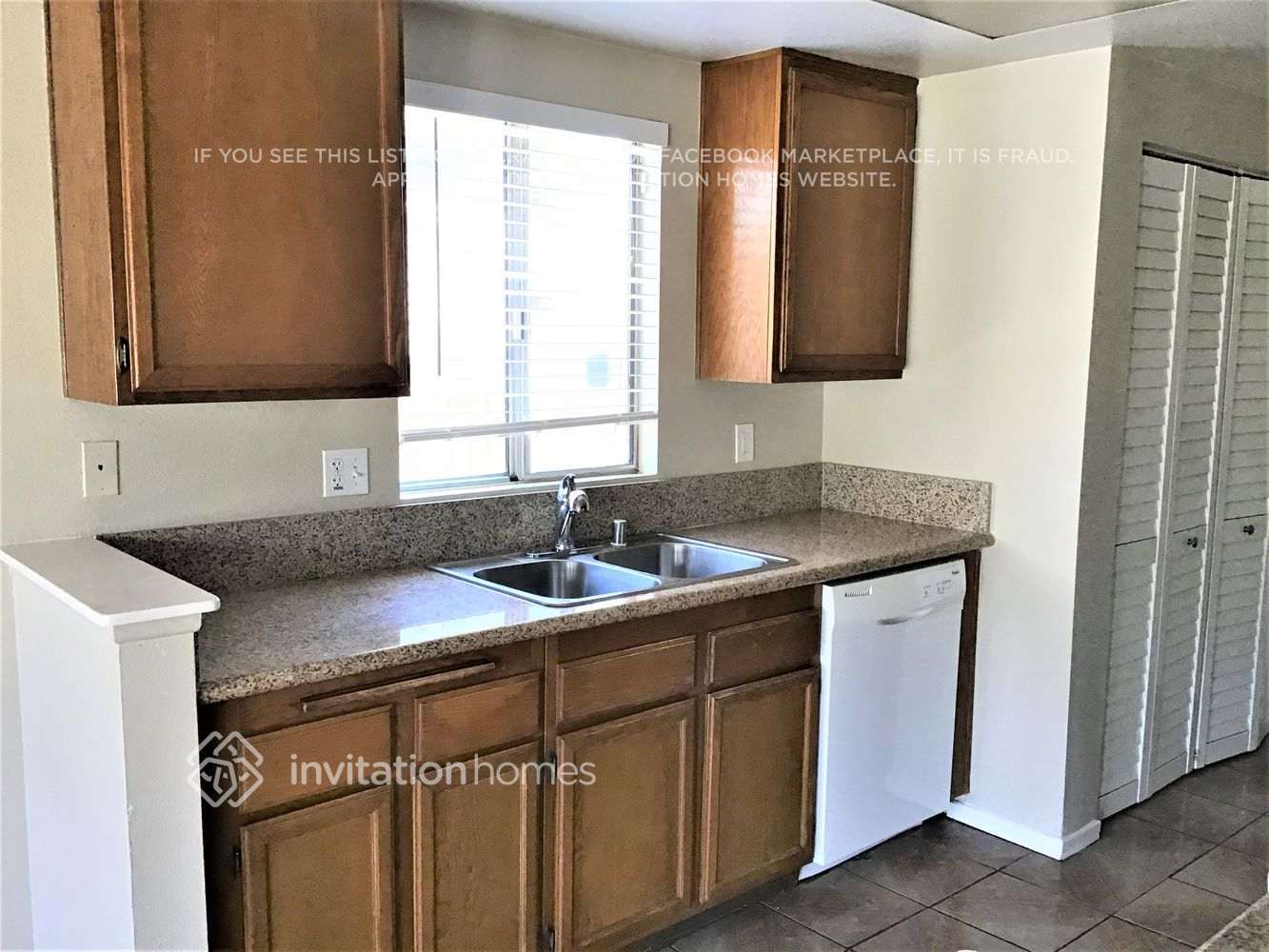 Building Photo - 2358 W College Ave