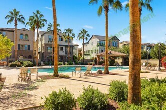 Building Photo - Modern Gilbert Lakeview Townhome in The La...