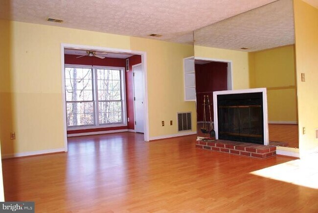 Building Photo - 12183 Cardamom Dr