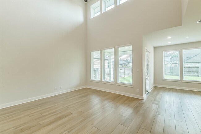 Building Photo - 9243 Trimble Lndg Dr
