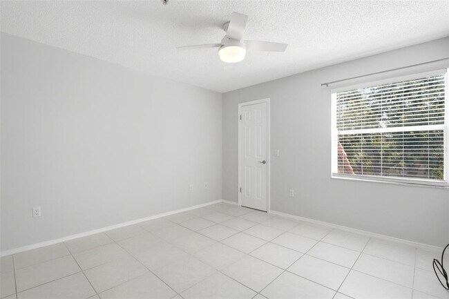 Building Photo - 2400 Feather Sound Dr