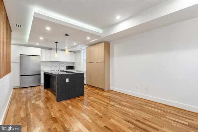 Building Photo - 3169 18th St NW