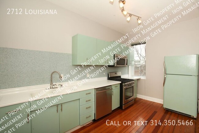 Building Photo - 2712 Louisiana-