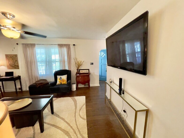 Building Photo - 2559 W 46th Ave