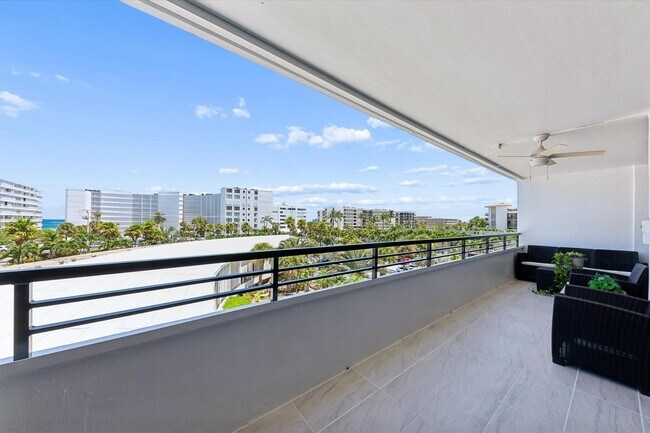 Building Photo - 3589 S Ocean Blvd