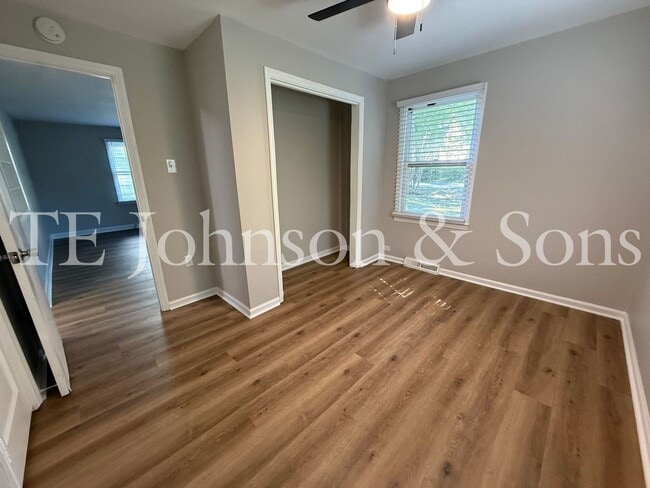 Building Photo - Charming 2 Bedroom Home with Basement & Modern Updates in Winston-Salem