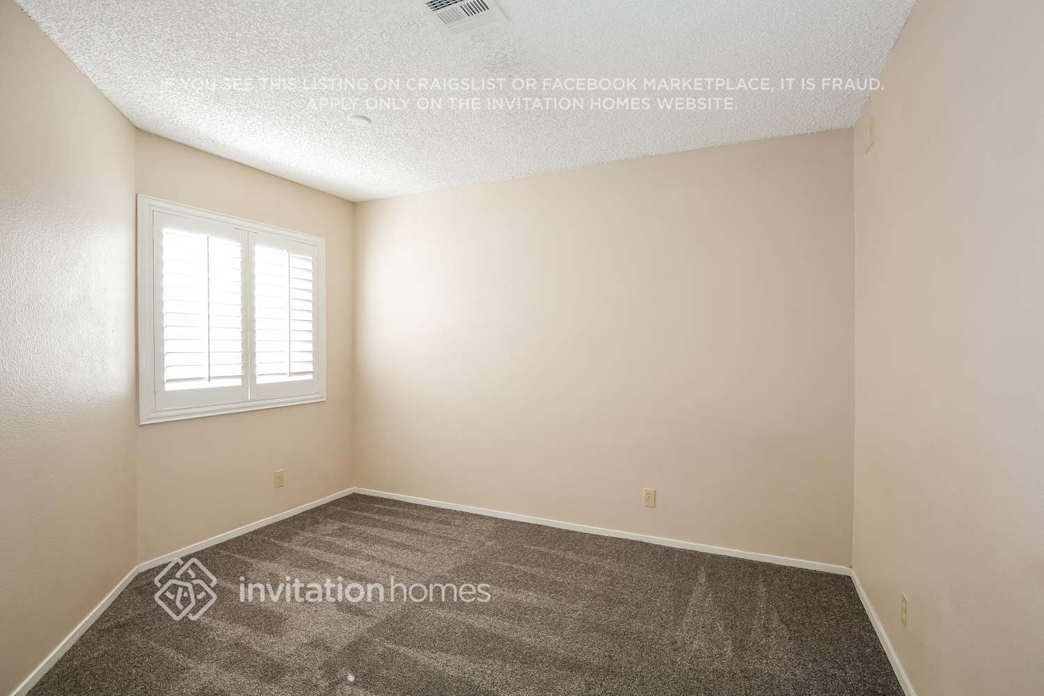 Building Photo - 2116 Running River Rd