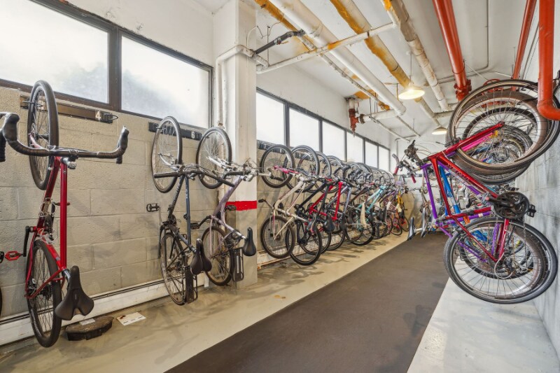 Building Photo - 135 Montgomery St