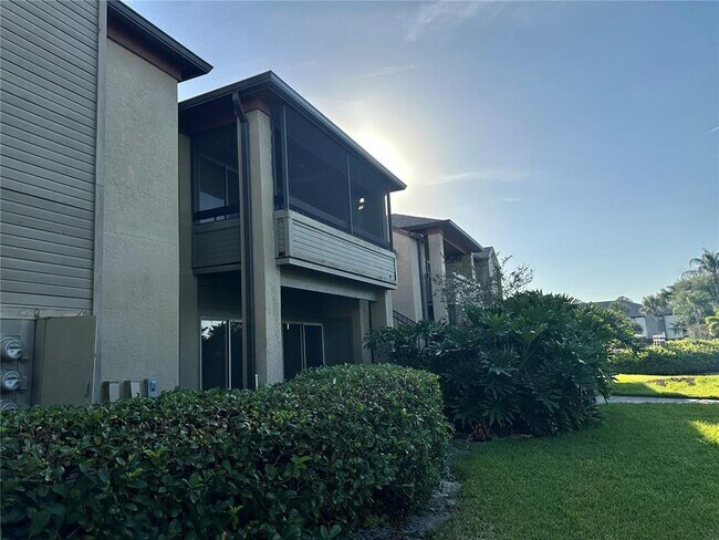 Building Photo - 10265 Gandy Blvd N