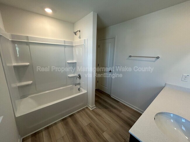 Building Photo - 2632 Pivot Rdg Dr