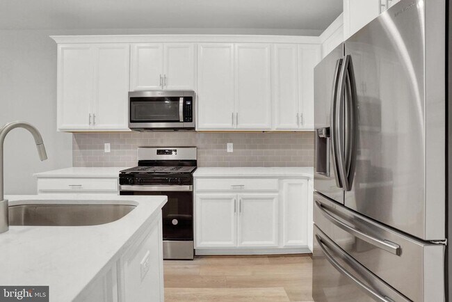 Building Photo - 3113 Bullfinch Ln
