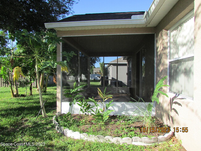 Building Photo - 4192 Collinwood Dr