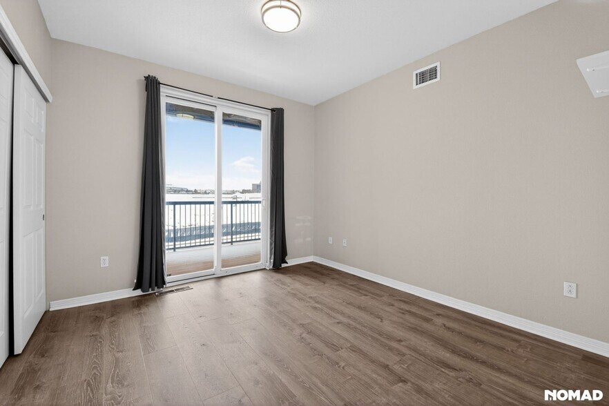 Building Photo - 7222 S Blackhawk St