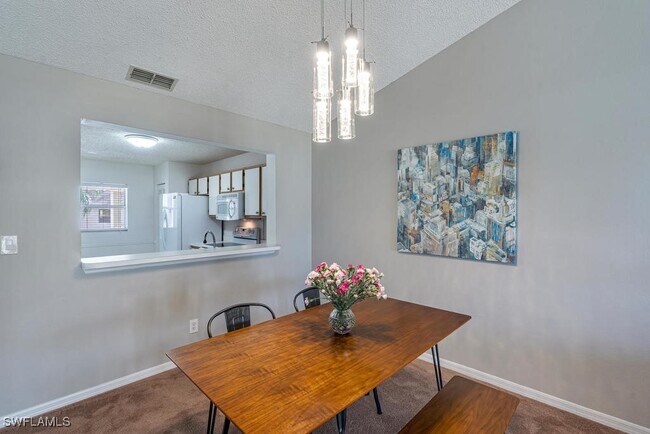 Building Photo - 744 Landover Cir