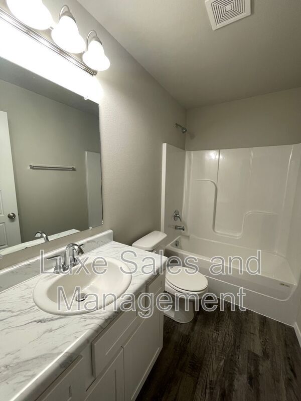 Building Photo - 16126 S 88th E Ave