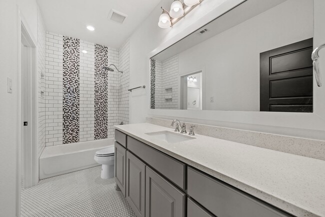 Building Photo - 18935 Wild Thornberry Dr