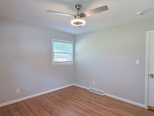 Building Photo - Updated 3BR Home in Beaver Lake | Fenced Yard, Garage, Covered Porch & Outdoor Fireplace | Pet Fr...