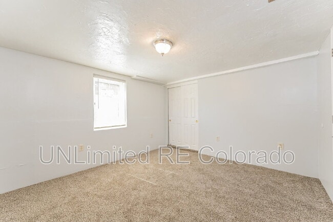 Building Photo - 3016 W Stanford Dr