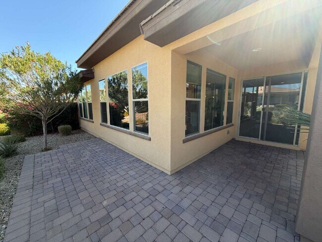 Building Photo - 35989 N Kennedia Ln