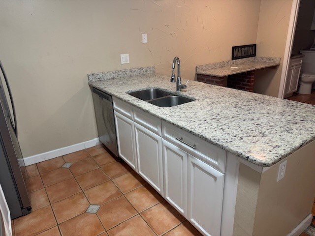 Building Photo - 5286 Willow Ct