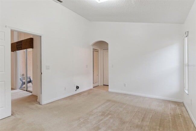 Building Photo - 1346 Solana Cir
