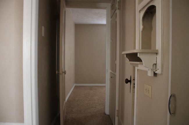 Building Photo - 506 E Municipal Dr