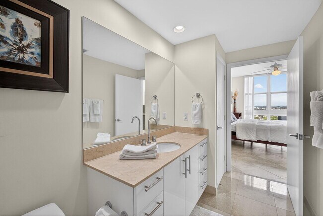 Building Photo - 550 Okeechobee Blvd