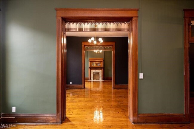 Building Photo - 641 Wheeling Ave