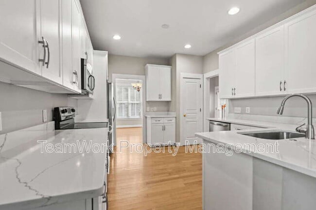 Building Photo - 1148 Dawn View Terrace