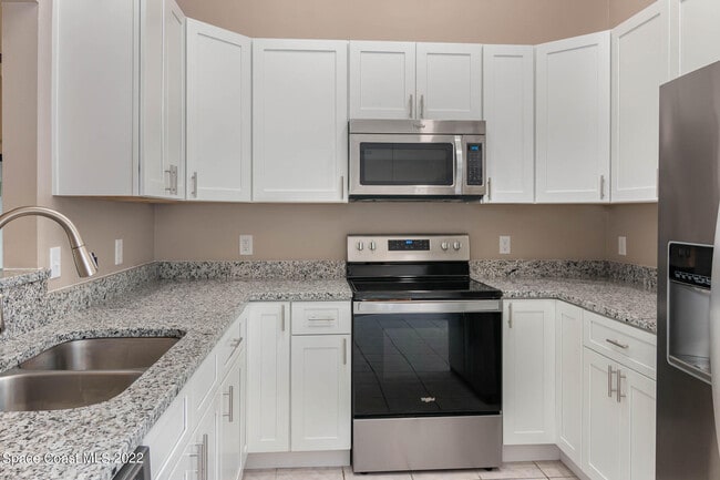 Building Photo - 382 Cypress Point Dr