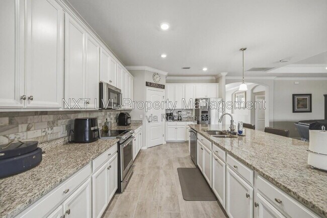 Building Photo - 11910 Bay Oak Dr