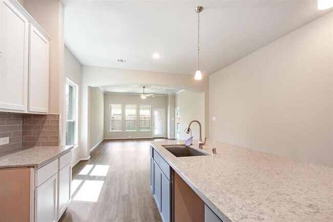 Building Photo - AVAILABLE NOW! This  3 bedroom, 2.5 bath, 1.5 story home is located in the convenient location of...