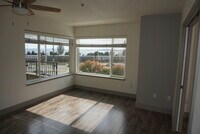 Building Photo - Gorgeous Queen Anne Condo w/ Panoramic Vie...