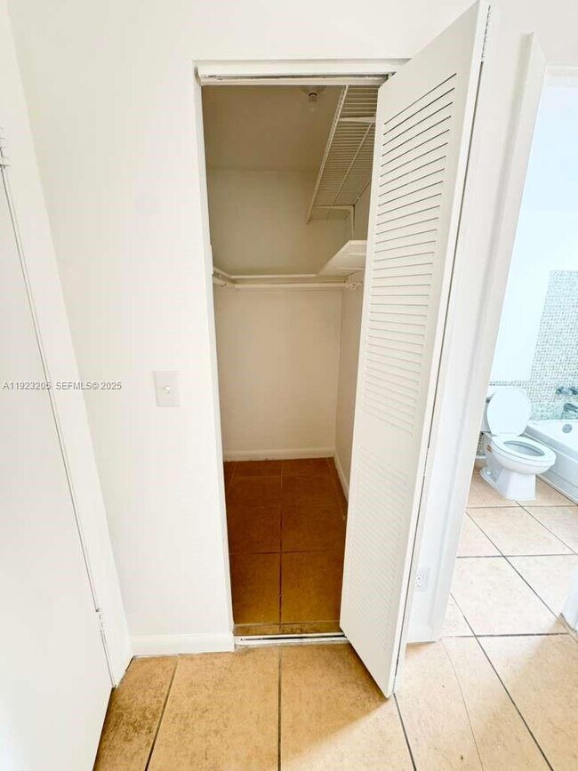 Building Photo - 961 NW 45th St