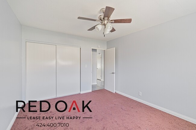 Building Photo - 9210 Somerset Blvd