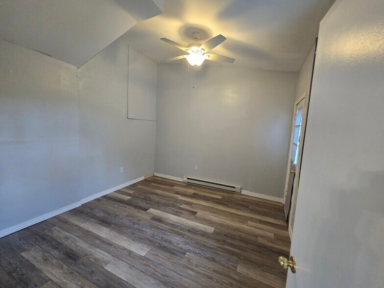 Building Photo - 331 N Seton Ave