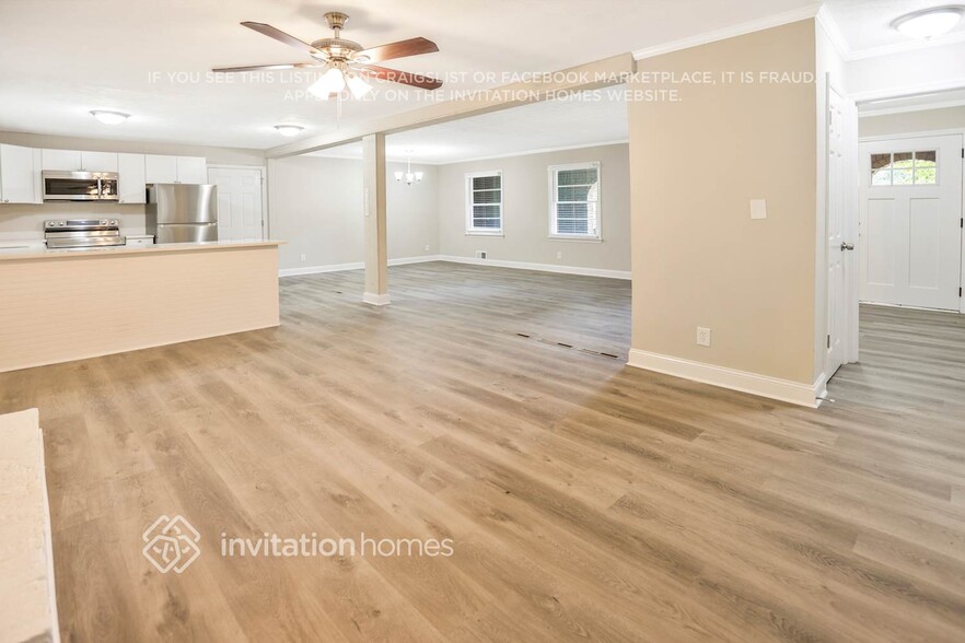 Building Photo - 7185 Cane Leaf Dr