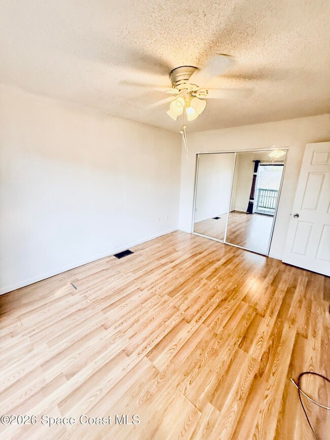 Building Photo - 1301 Arlington Ln NE